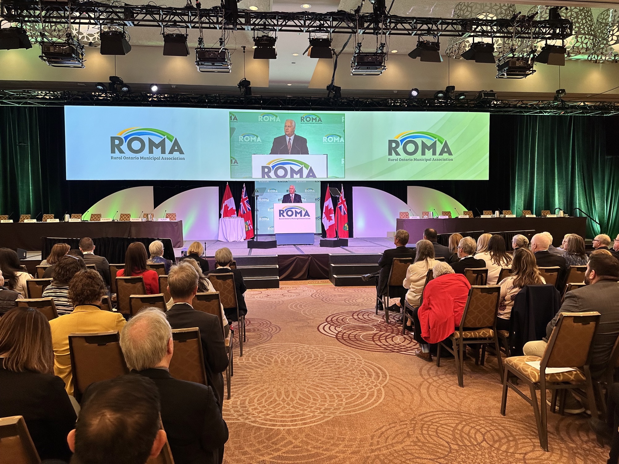 Paul Dubé presenting at Rural Ontario Municipal Association annual conference