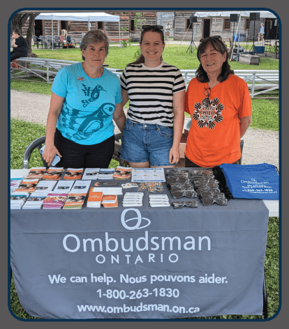 Employées d'Ombudsman Ontario au powwow Keeshigun